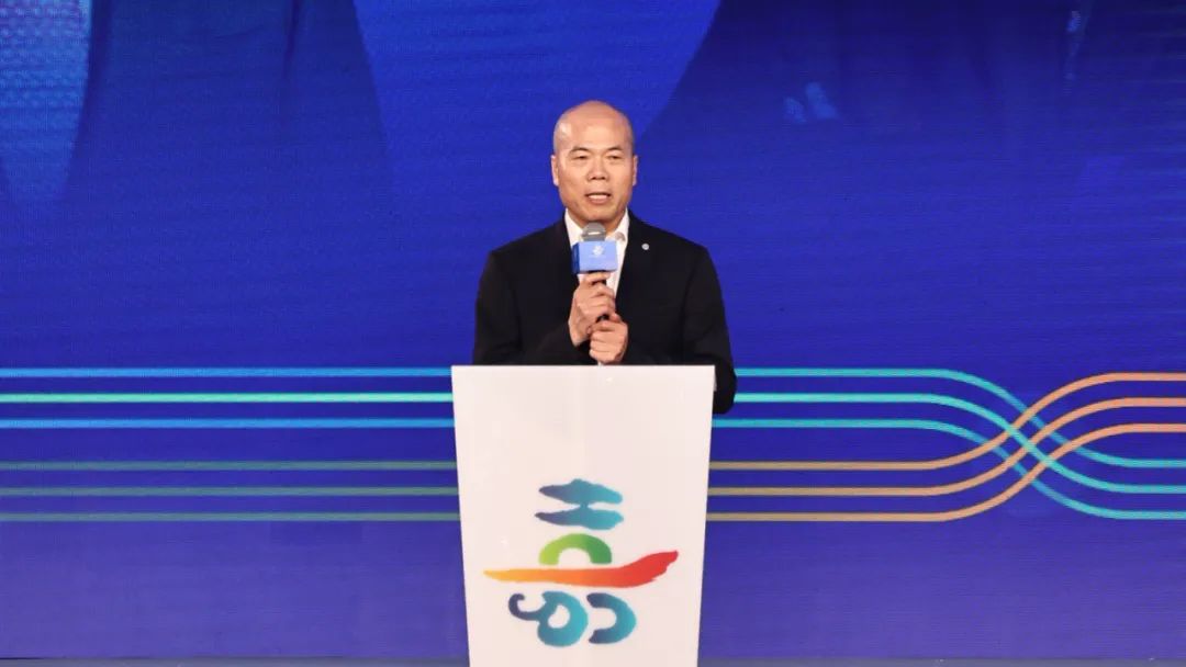胸怀坦荡 敢为人先——陈雪华董事长加入2023首届嘉兴人大会并作创业立异分享-企业新闻-浙江华友钴业股份有限公司