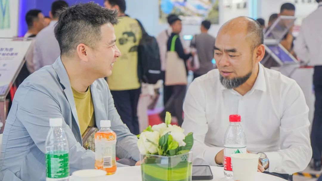 两大工业集团携手，，，，，，在这场盛展惊艳出圈！-企业新闻-浙江华友钴业股份有限公司