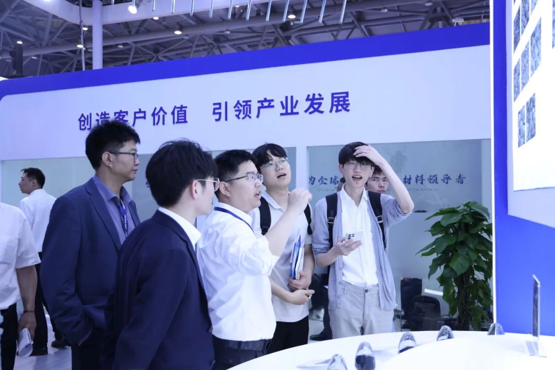 两大工业集团携手，，，，，，在这场盛展惊艳出圈！-企业新闻-浙江华友钴业股份有限公司