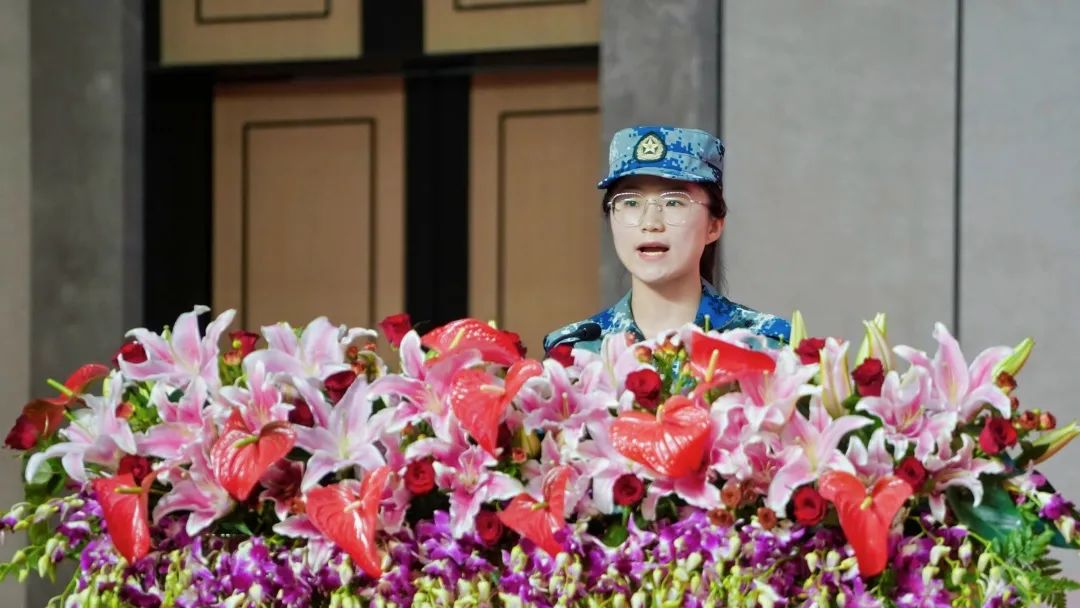 在华友的辽阔舞台上挥洒青春与汗水——公司举行2025届大学生入职仪式-企业新闻-浙江华友钴业股份有限公司
